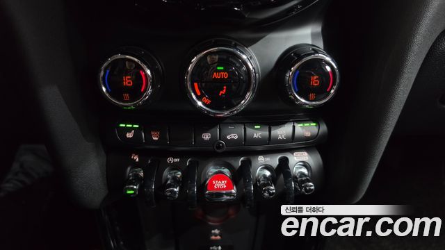MINI Cooper S 5Door Classic Third Generation 2022 — фото 38