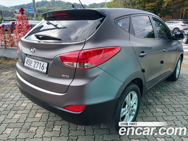 Hyundai Tucson ix Diesel 2WD X20 Luxury 2012 — фото 3