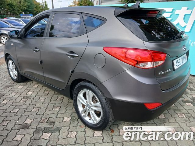 Hyundai Tucson ix Diesel 2WD X20 Luxury 2012 — фото 4