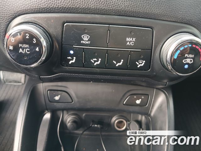 Hyundai Tucson ix Diesel 2WD X20 Luxury 2012 — фото 17