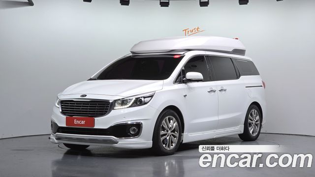 Kia Carnival 9-seater Hi-Limousine Prestige 2018 — фото 1