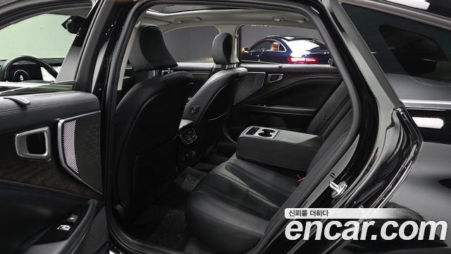 Kia K8 2.5 Gasoline 2WD Noblesse 2023 — фото 11
