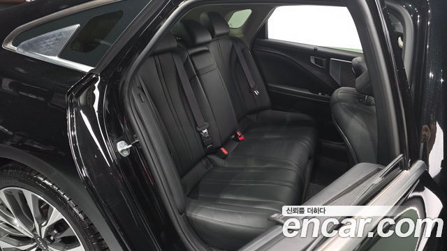 Kia K8 2.5 Gasoline 2WD Noblesse 2023 — фото 12