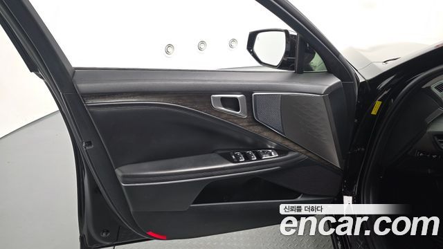 Kia K8 2.5 Gasoline 2WD Noblesse 2023 — фото 24