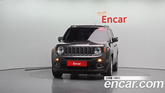 Jeep Renegade 2.4 Longitude High 2018 — фото 3