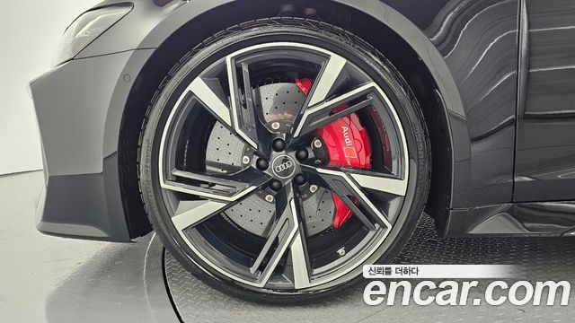 Audi RS6 (C8) 4.0 TFSI Quattro Avant 2022 — фото 5