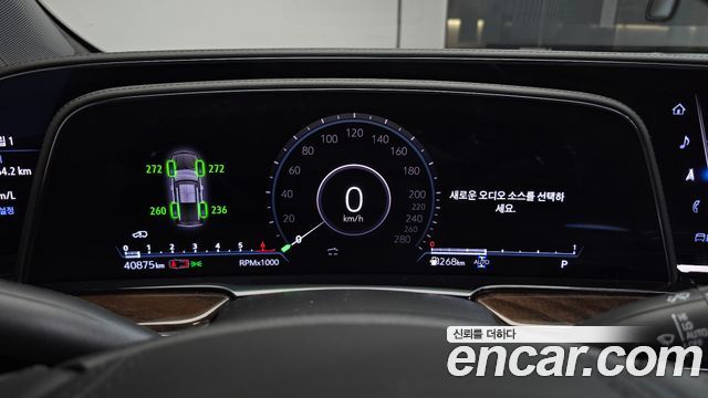 Cadillac Escalade (V) 6.2 ESV ESV Premium Luxury Platinum 2023 — фото 8