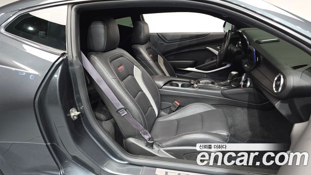 Chevrolet Camaro SS 6.2 V8 2017 — фото 26