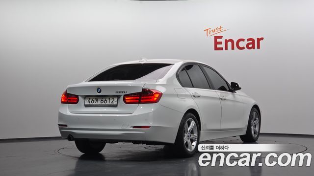 BMW 3 Series (F30) 320i 2015 — фото 2