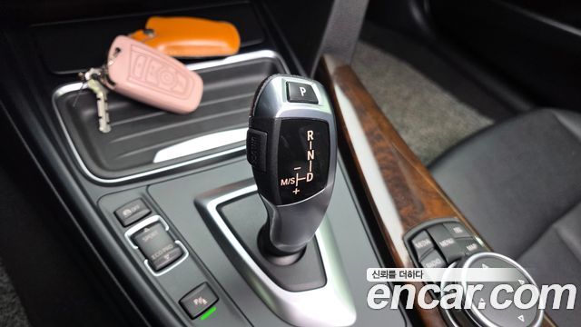 BMW 3 Series (F30) 320i 2015 — фото 9