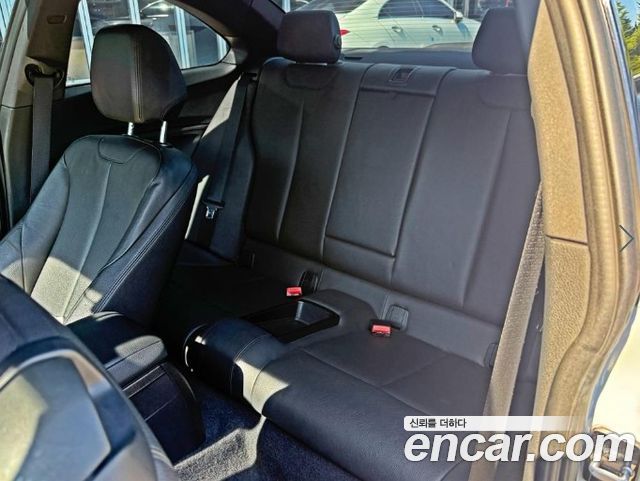 BMW 2 Series (F22) 220d M Sport Coupe 2014 — фото 6
