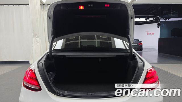 Mercedes-Benz E-Class (W213) E300 4MATIC Exclusive 2019 — фото 20