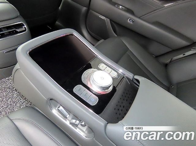 Genesis G90 (RS4) Gasoline 3.5 Turbo AWD 2023 — фото 20