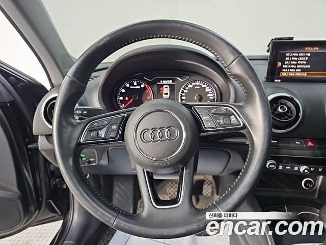 Audi A3 40 TFSI 8V 2018 — фото 9