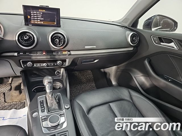 Audi A3 40 TFSI 8V 2018 — фото 10