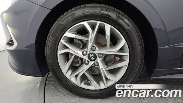 Hyundai Sonata (DN8) 2.0 Premium Family 2020 — фото 5