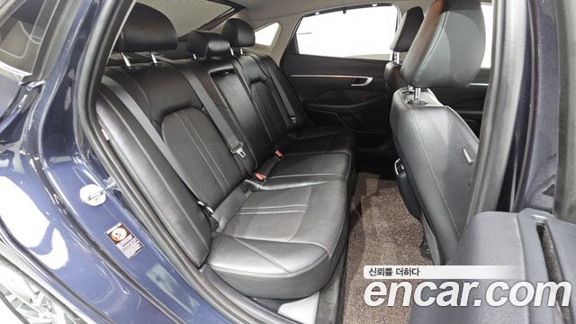 Hyundai Sonata (DN8) 2.0 Premium Family 2020 — фото 11
