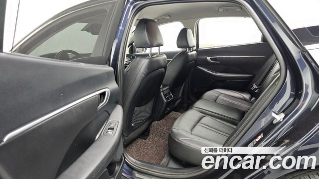 Hyundai Sonata (DN8) 2.0 Premium Family 2020 — фото 12