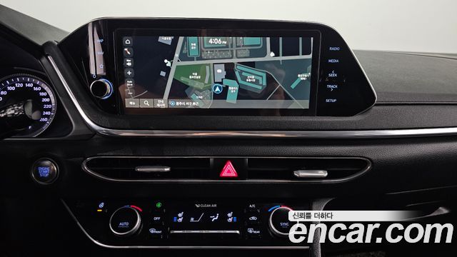 Hyundai Sonata (DN8) 2.0 Premium Family 2020 — фото 14