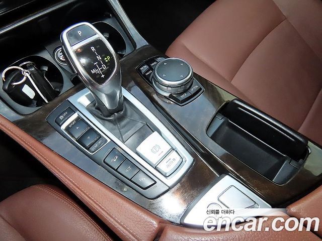 BMW 5 Series (F10) 528i xDrive M Aero Dynamic 2016 — фото 10