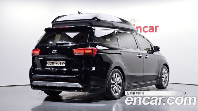 Kia Carnival 9-seater Hi-Limousine Prestige 2018 — фото 2