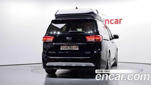 Kia Carnival 9-seater Hi-Limousine Prestige 2018 — фото 4