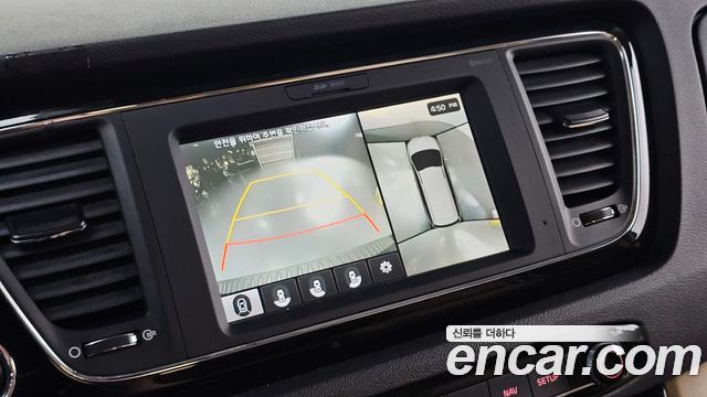 Kia Carnival 9-seater Hi-Limousine Prestige 2018 — фото 19