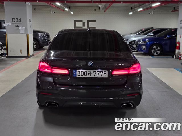 BMW 5 Series (G30) 530e M Sport 2022 — фото 4