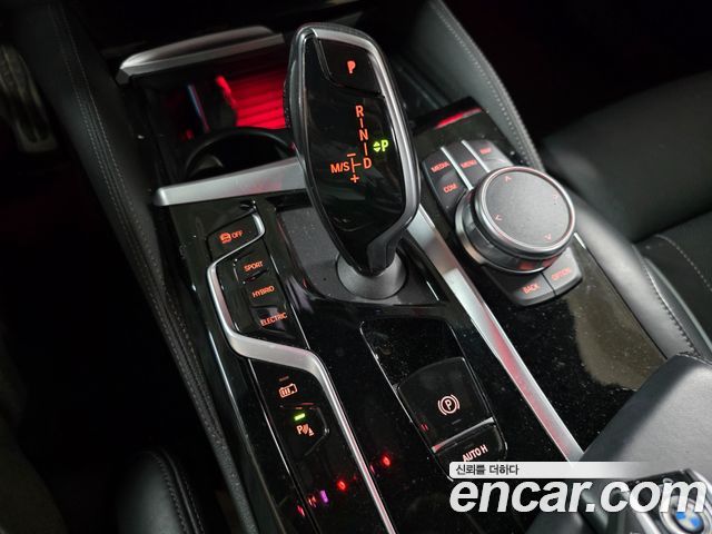 BMW 5 Series (G30) 530e M Sport 2022 — фото 8