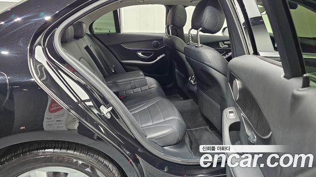 Mercedes-Benz C-Class (W205) C220 d Avantgarde 2019 — фото 12