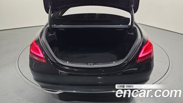 Mercedes-Benz C-Class (W205) C220 d Avantgarde 2019 — фото 20