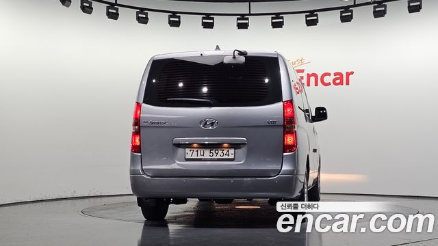 Hyundai Grand Starex 12-Seater Wagon Smart 2017 — фото 4