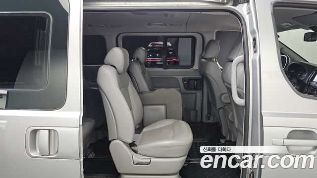 Hyundai Grand Starex 12-Seater Wagon Smart 2017 — фото 11