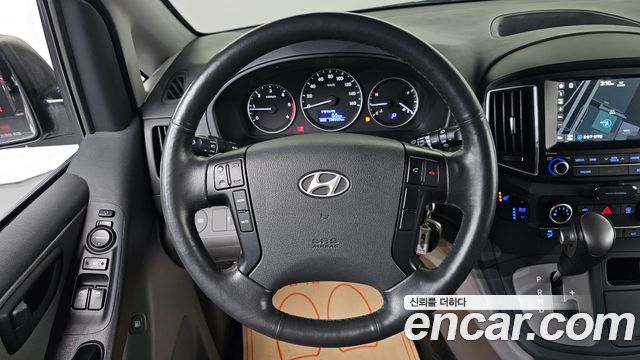 Hyundai Grand Starex 12-Seater Wagon Smart 2017 — фото 14