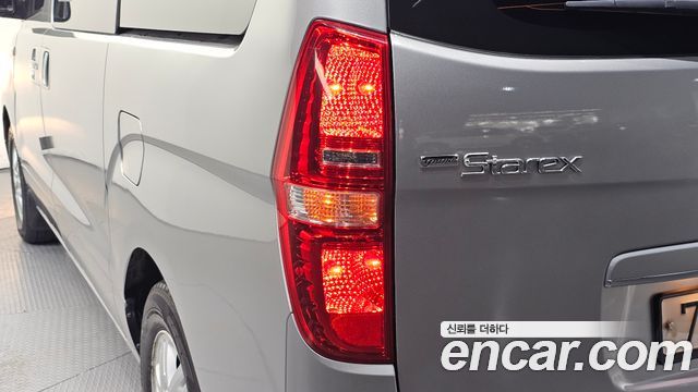 Hyundai Grand Starex 12-Seater Wagon Smart 2017 — фото 23