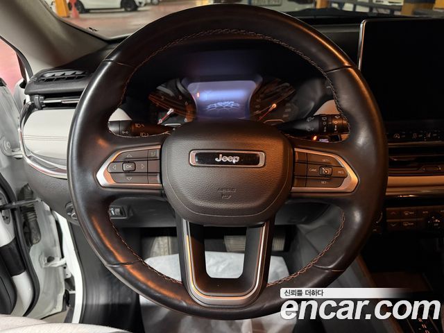 Jeep Compass (II) 2.4 limited 2WD 2022 — фото 16