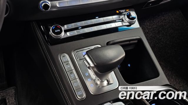 Genesis G90 3.3 T AWD Luxury 2019 — фото 9