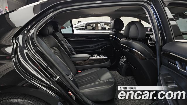 Genesis G90 3.3 T AWD Luxury 2019 — фото 12