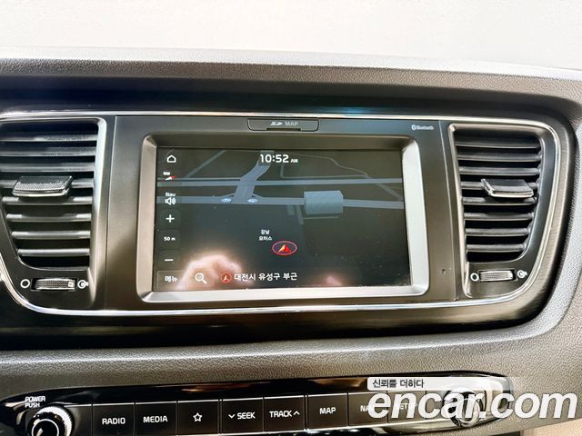 Kia Carnival 9-Seater Luxury 2019 — фото 16