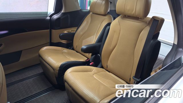 Kia Carnival (IV) Gasoline 7-Seater Signature 2021 — фото 29