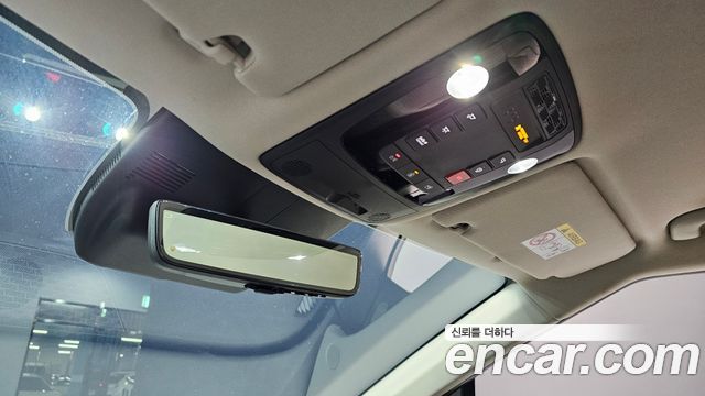 Kia Carnival (IV) HEV 7seater Gravity 2025 — фото 17