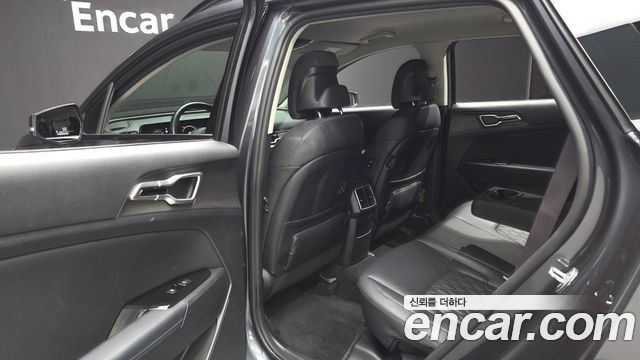 Kia Sportage (V) Gasoline 1.6 Turbo 2WD Signature Gravity 2022 — фото 26
