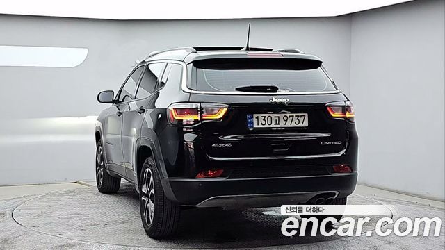 Jeep Compass (II) 2.4 Limitied AWD 2022 — фото 2