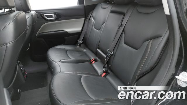 Jeep Compass (II) 2.4 Limitied AWD 2022 — фото 18