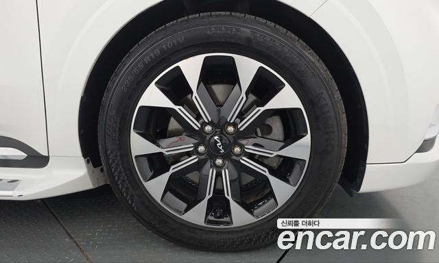 Kia Carnival (IV) Gasoline 9-Seater Hi-Limousine Signature 2021 — фото 21