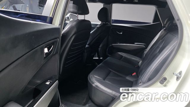 KG Mobility (SsangYong) Tivoli VX 2WD 2016 — фото 12
