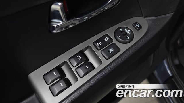 Kia Sportage R Diesel 2WD Trendy 2014 — фото 29
