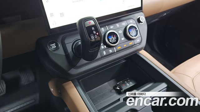 Land Rover Defender (L663) 110 D300 X-Dynamic HSE 2026 — фото 13