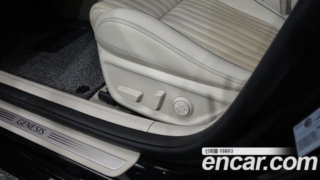 Genesis G70 Gasoline 2.5T 4WD 2024 — фото 18