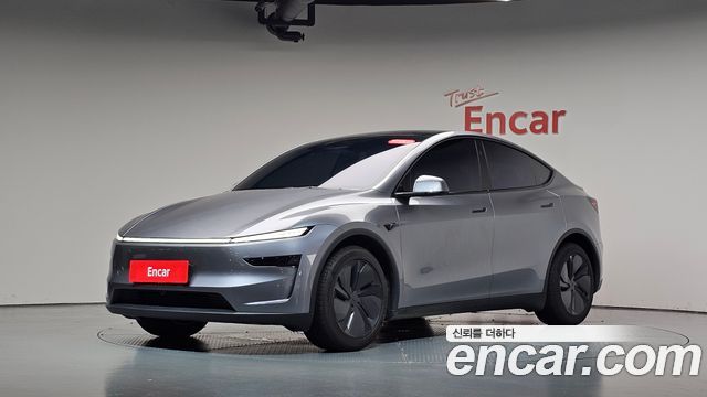 Tesla Model Y Long Range AWD 2025 — фото 11